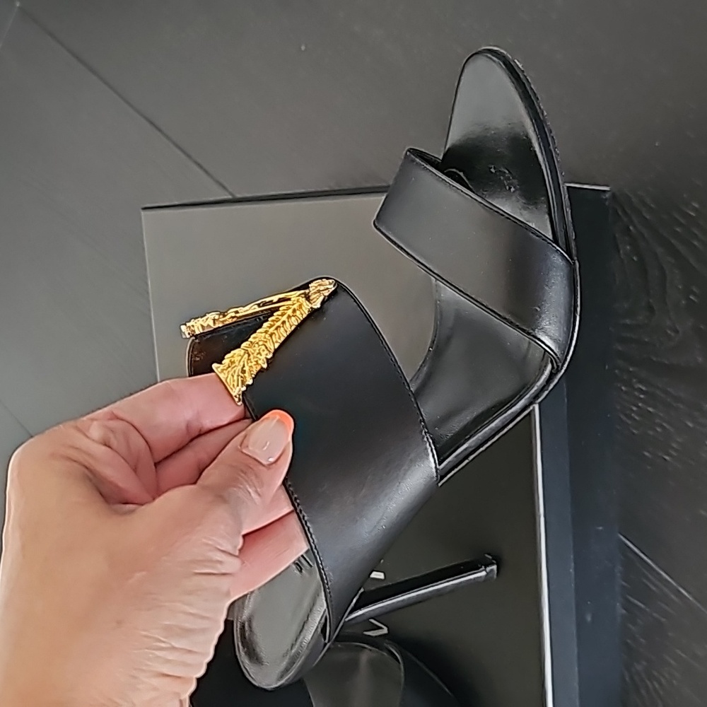 💯 Authentic Versace Virtus Heels black gold 38.5 - Picture 3 of 8